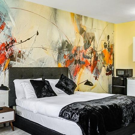 Private Hallandale Beach Studio Wbath Walking Distance To The Beach Pool Free Parking Exteriér fotografie